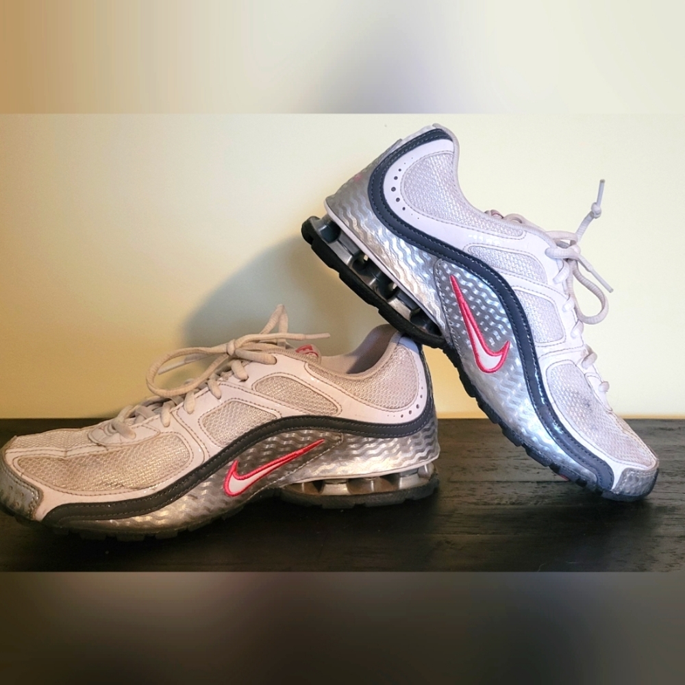 NIKE Reax Run 5 Sneakers